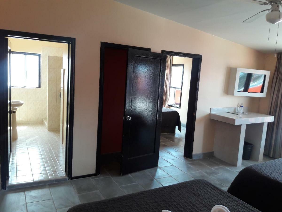 Motel Agora Ensenada Eksteriør bilde